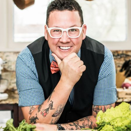 Graham Elliot chose to consume healthier food products.